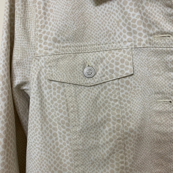 Denim&Co Animal Print Denim Jacket - Picture 3 of 6